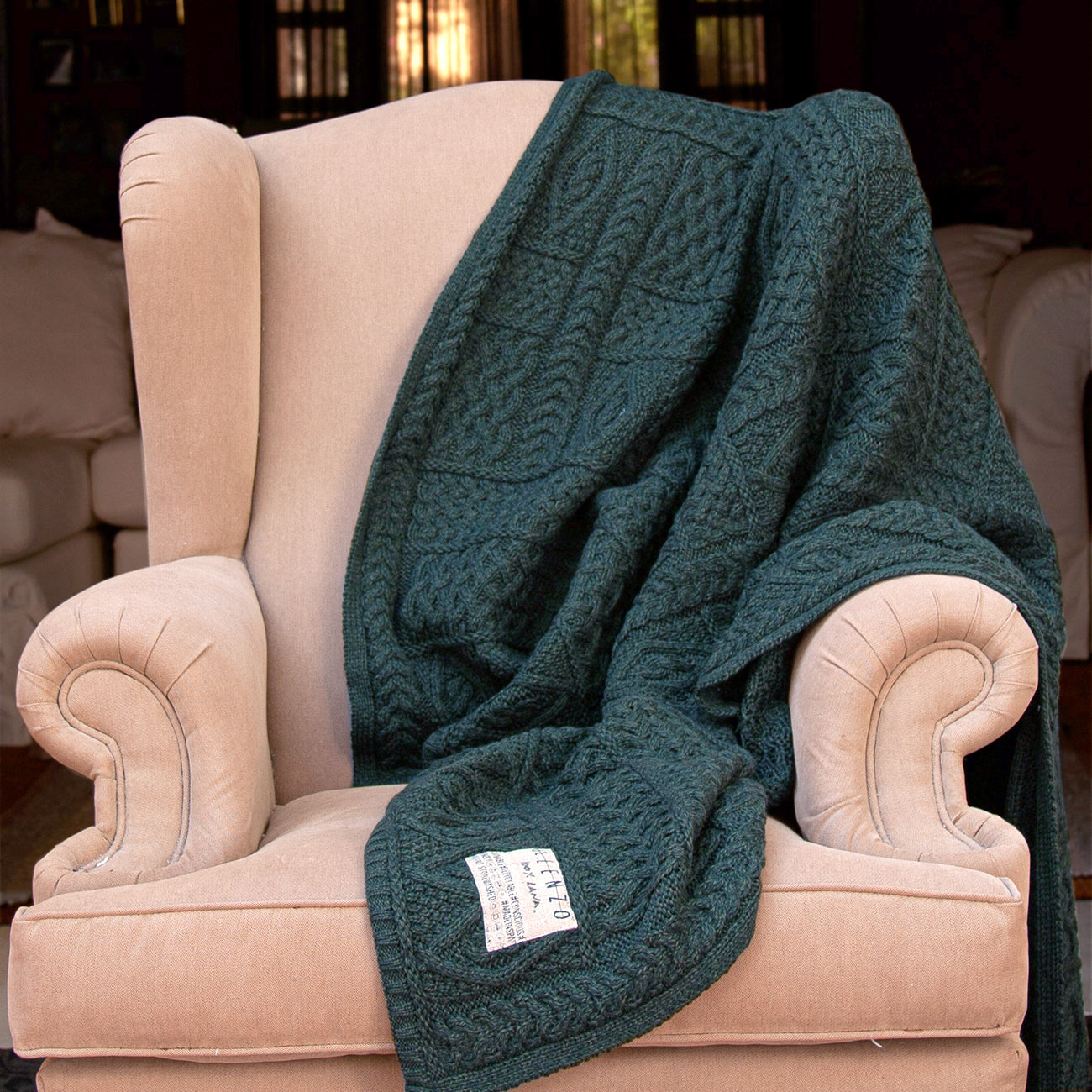 Wool or linen sofa blankets