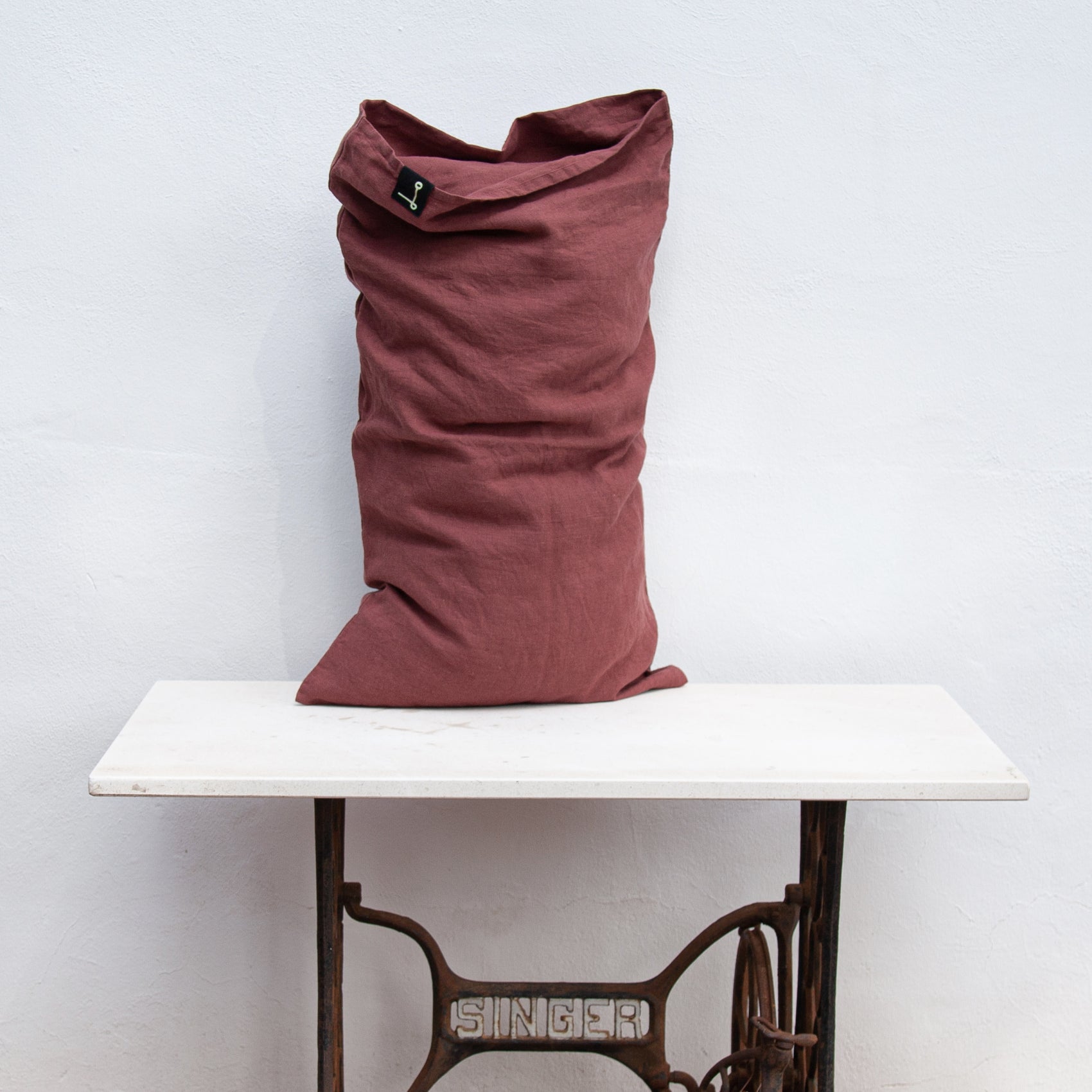 BORDEAUX linen pillowcase-190gr/m2
