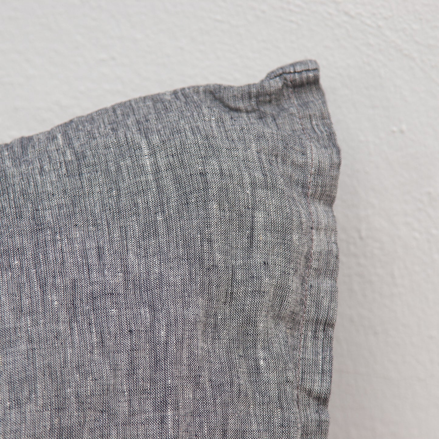 Taie d'oreiller en lin NOIR-190gr/m2