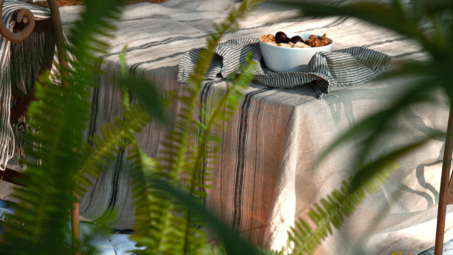 CARPI linen tablecloth