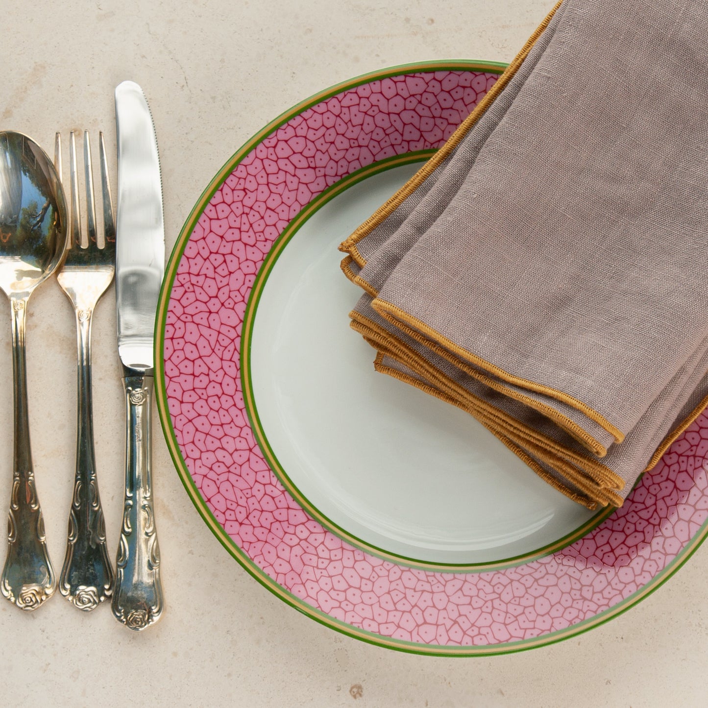 Linen napkins with hemstitch