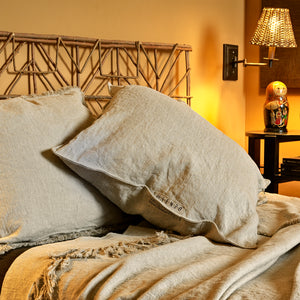 Cojines de lino natural clásicos para cama