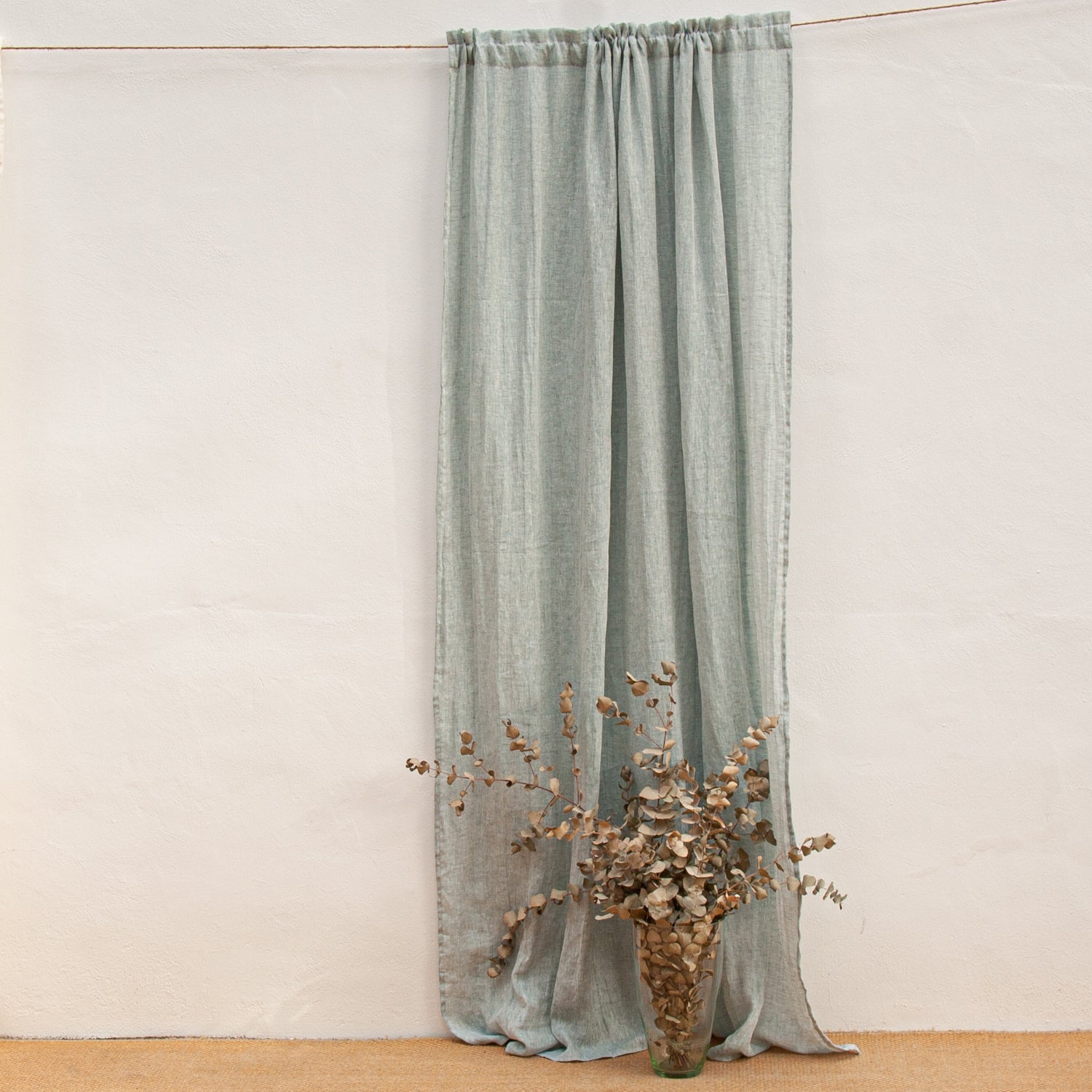 cortina-lino-color-verde- delenzo-150gr-m2