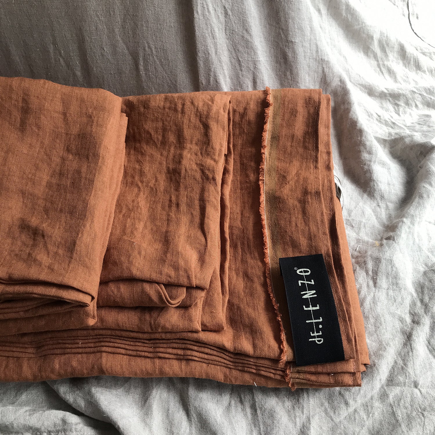 Funda nórdica de lino teja cama 90cm, detalle