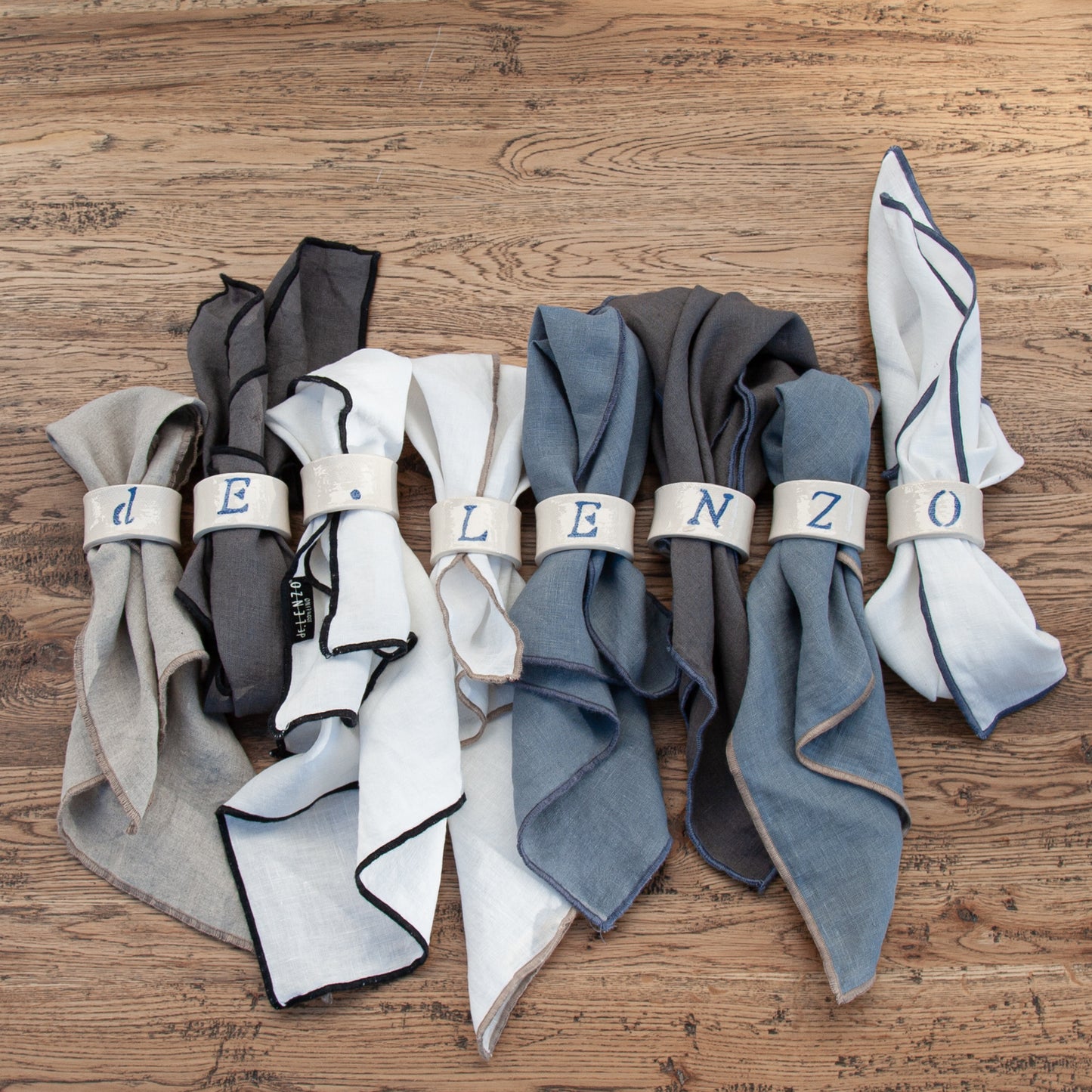 Servilleteros individuales con iniciales