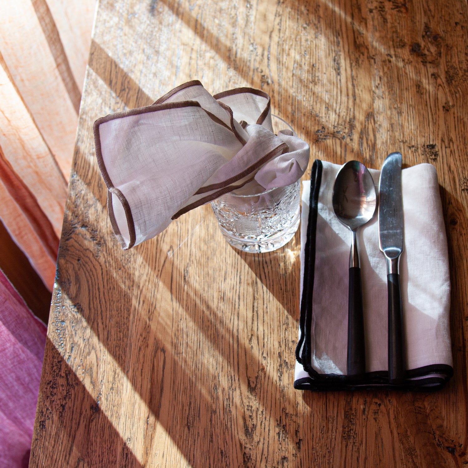 Servilletas blancas de lino.dE.LENZO