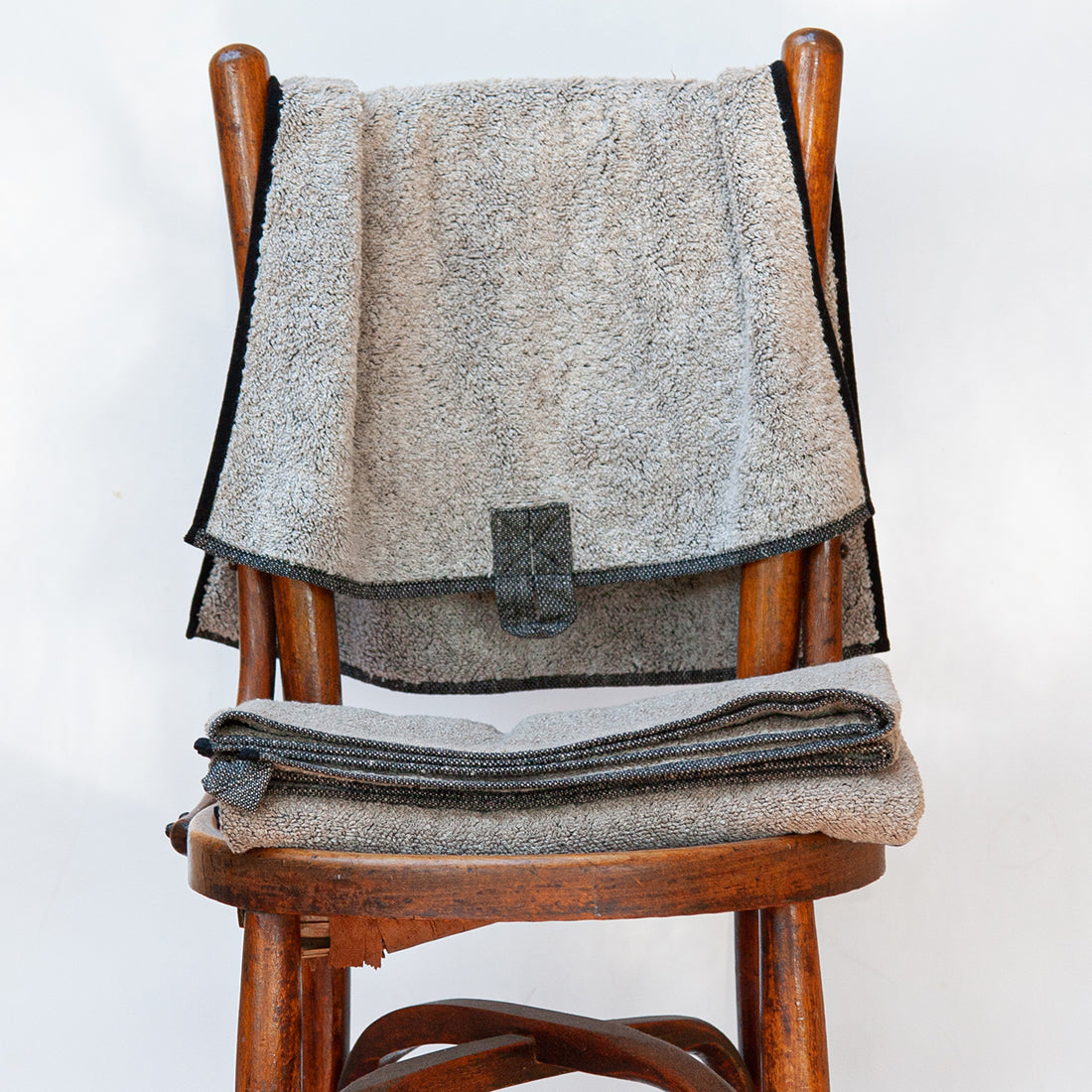 Toalla de baño de lino CURLY/RIZO - dE.LENZO