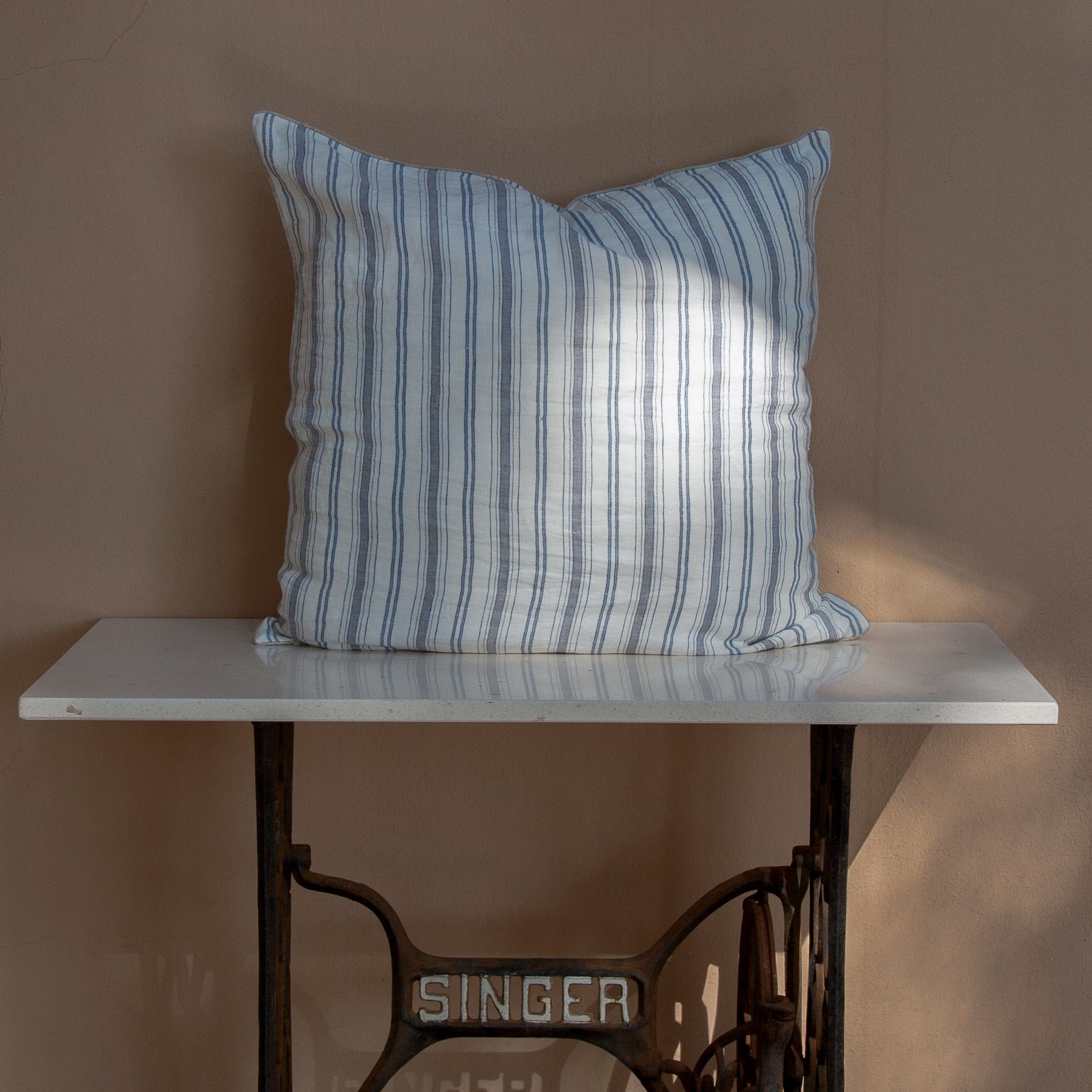 Funda de almohada de lino MIKONOS - dE.LENZO