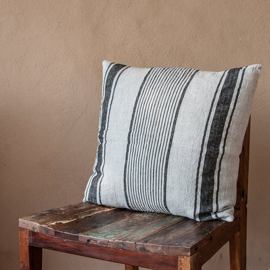 Cojín menorca 60x60cm - dE.LENZO