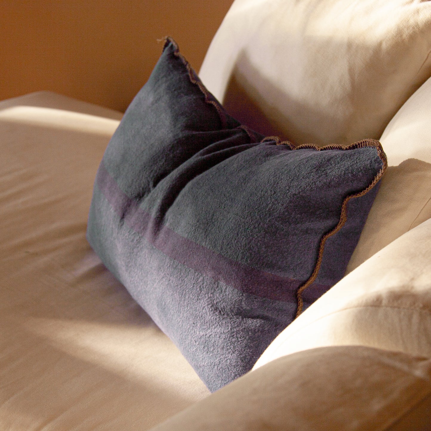 Terra linen cushion