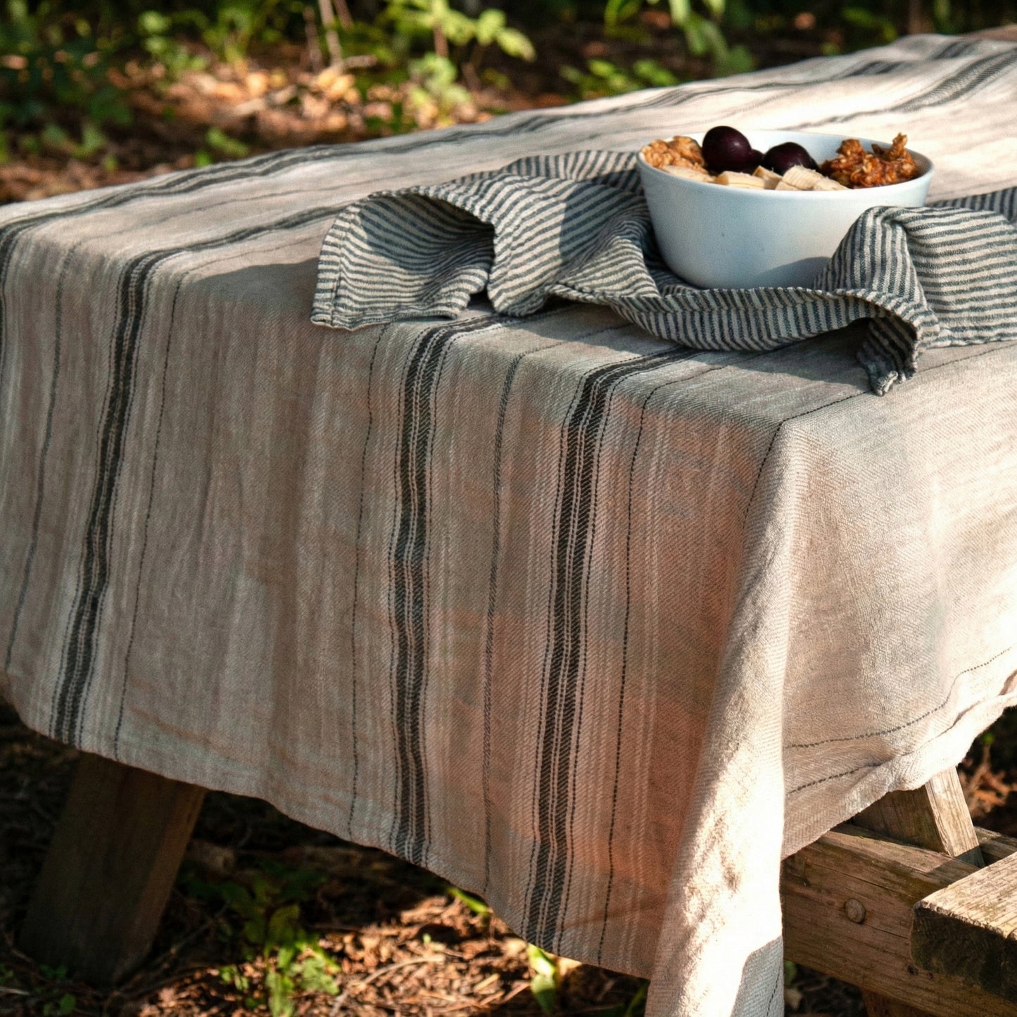 CARPI linen tablecloth