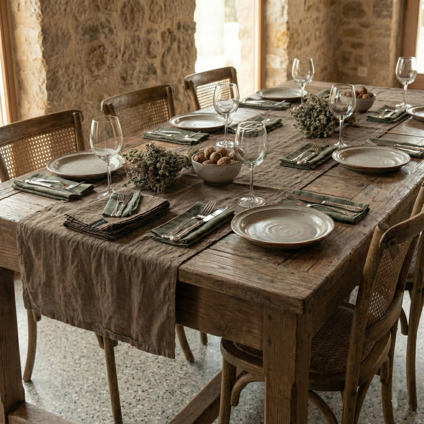 Chemins de table en lin MARRAKECH brodés