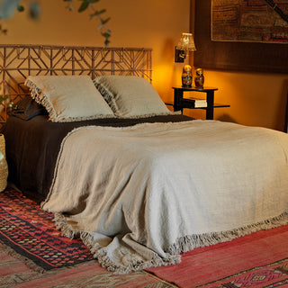 Plaids de lino de la colección marrakech de dE.LENZO. En varios colores; natural, verde, terracota, negro, gris y Blanca