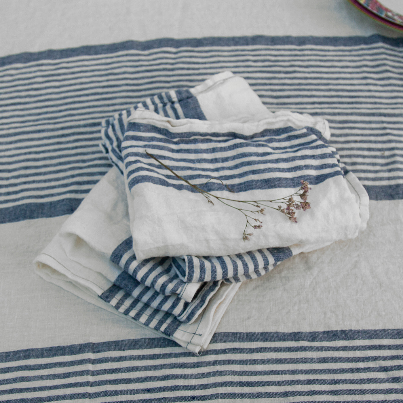 TAORMINA blue linen tablecloth