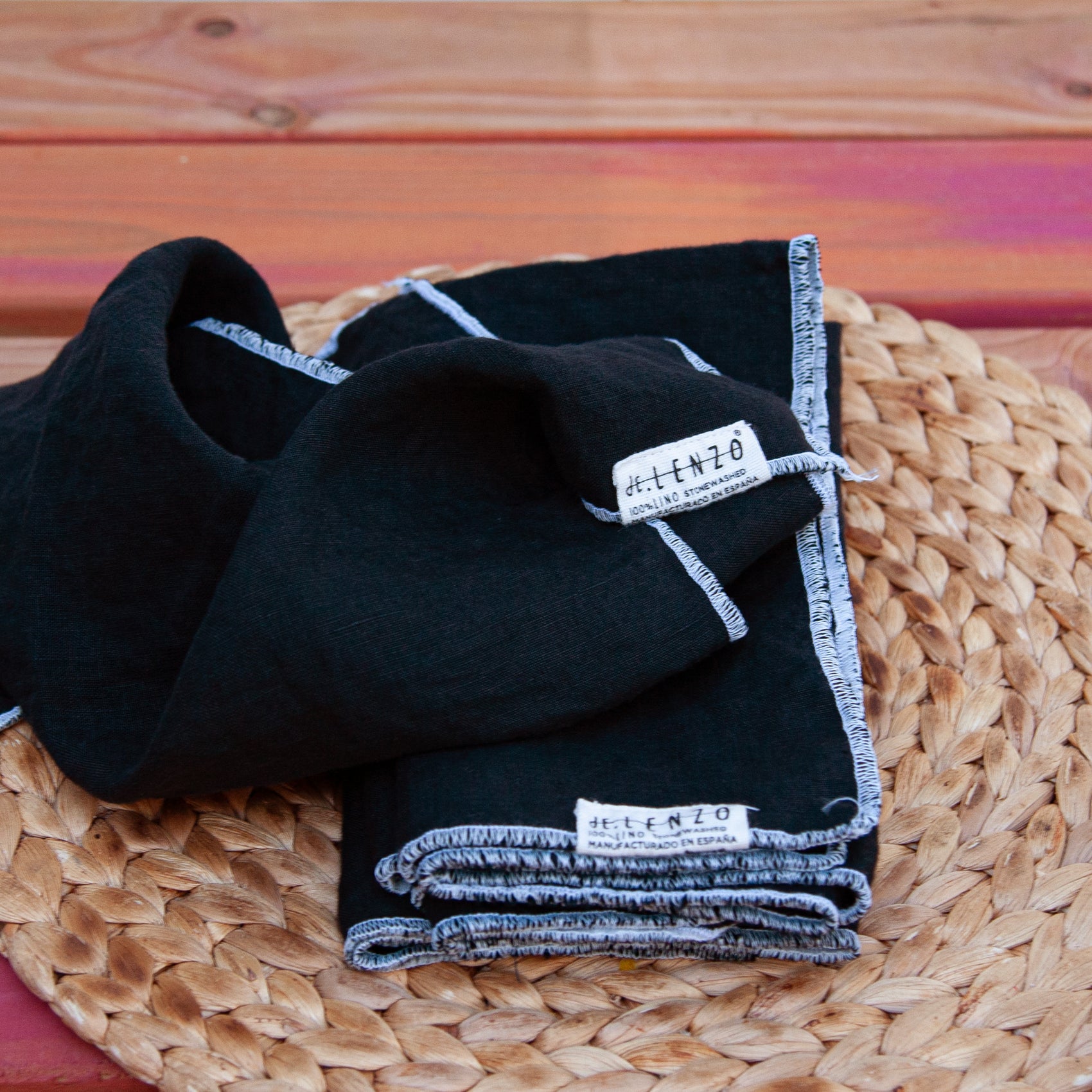 Juego de servilletas de lino negro - dE.LENZO 