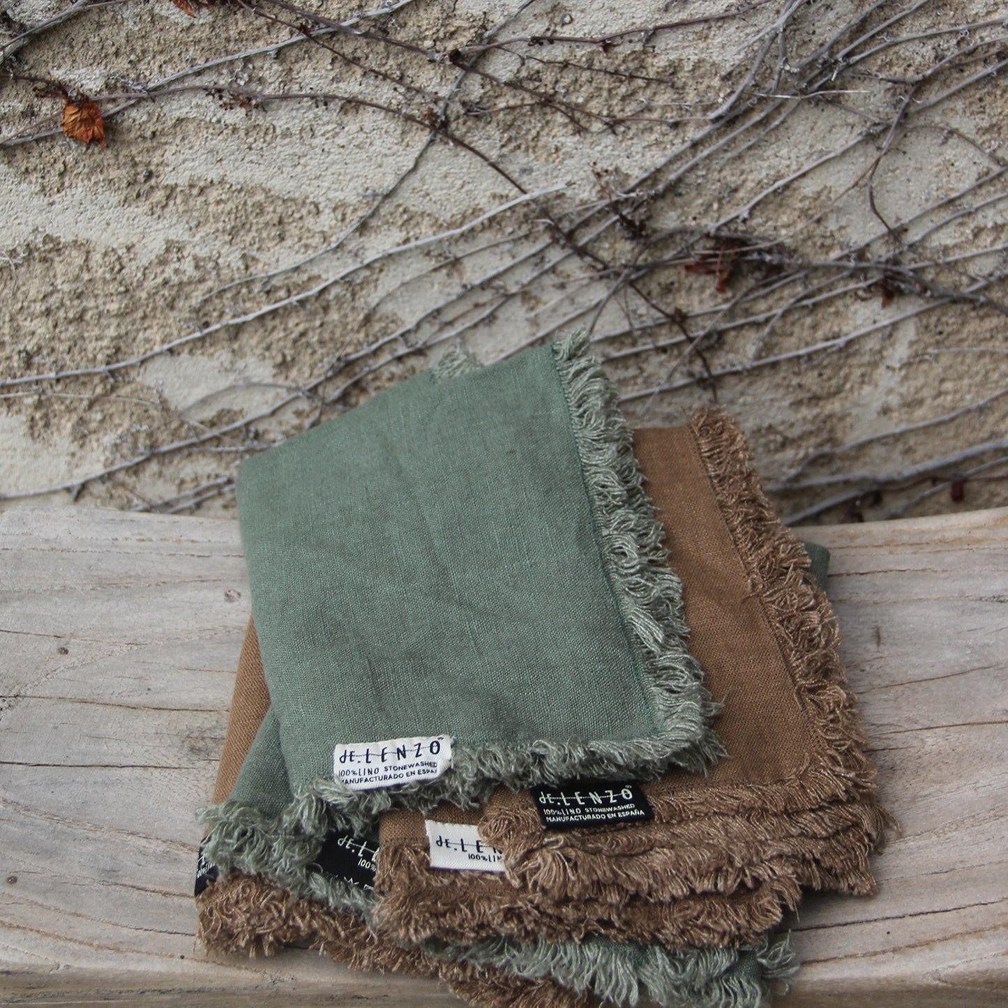 MARRAKECH linen table runners frayed