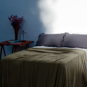 Colcha para cama de lino natural y almohada