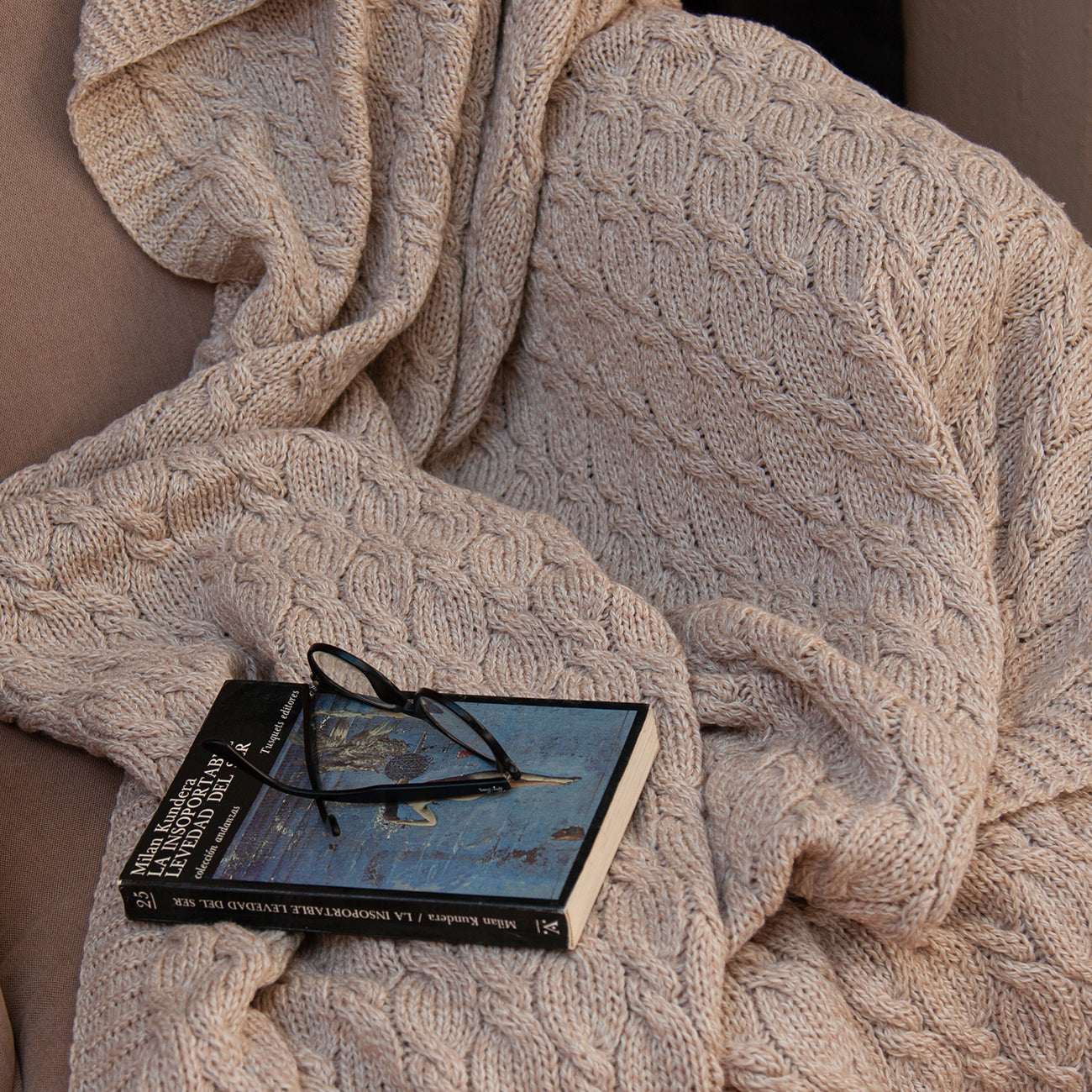100% Merino Wool Blankets, Warmth and Style for Your Home